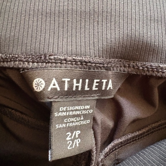 Athleta Nolita Size 2P Tapered
Crop Pants black Lightweight Comfort zip pockets - Picture 14 of 14